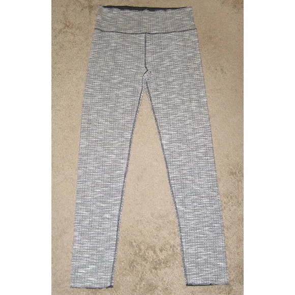 New ALICE + OLIVIA leggings Large 10 foldover wais - Picture 3 of 8